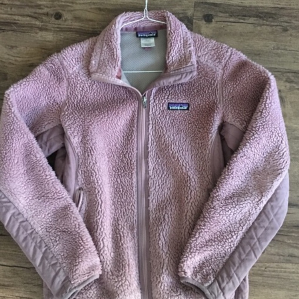 Light pink/purple Patagonia jacket